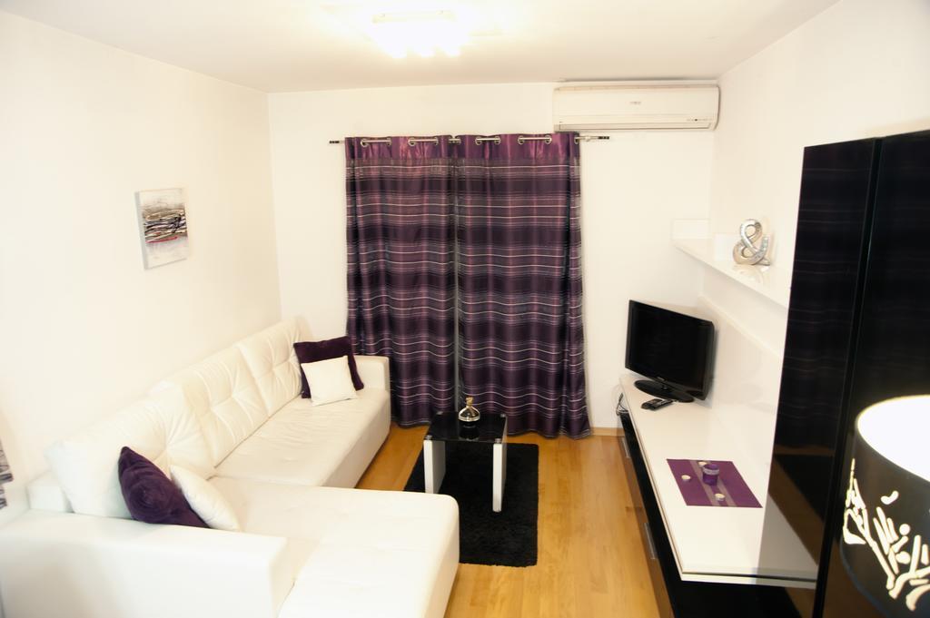 פודסטראנה Apartment Vedran מראה חיצוני תמונה