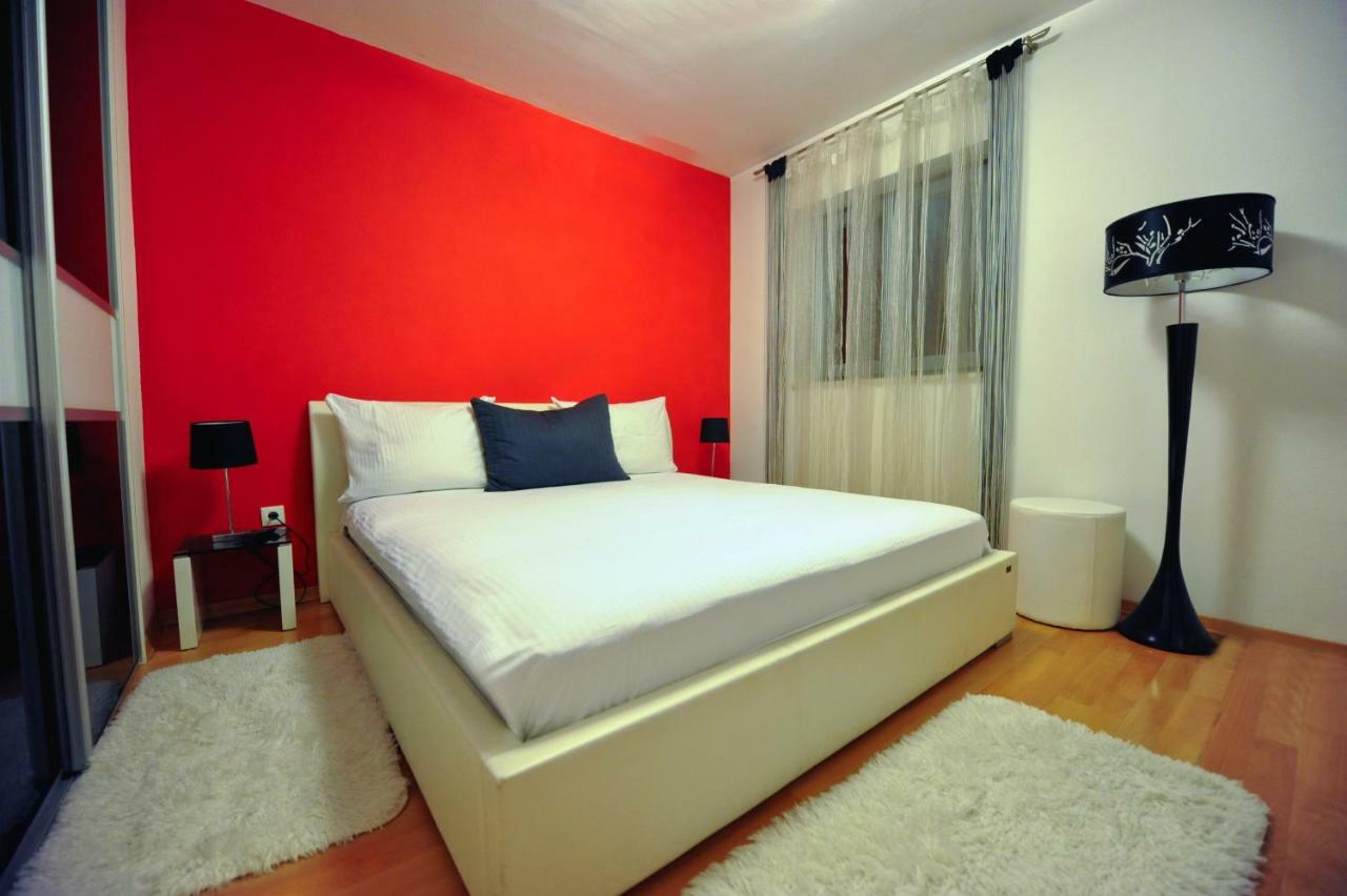 פודסטראנה Apartment Vedran מראה חיצוני תמונה
